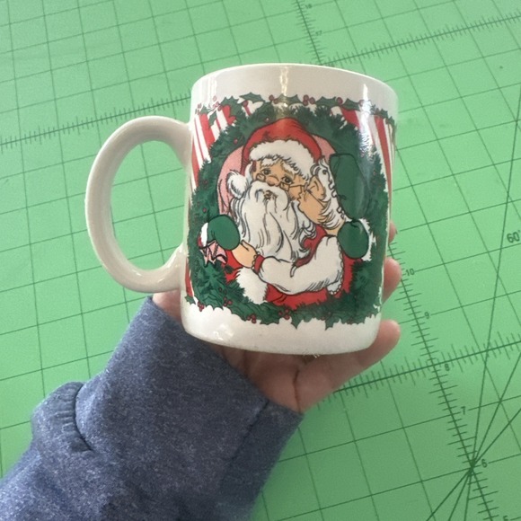 Vintage 1988 Houston Foods Mr. & Mrs. Clause Kissing - Picture 3 of 4